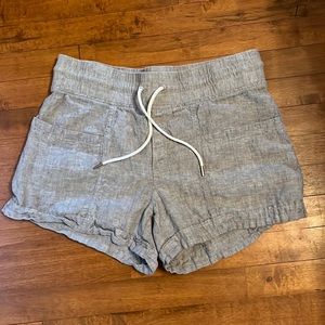 Athleta Cabo Linen 4” shorts - size 12